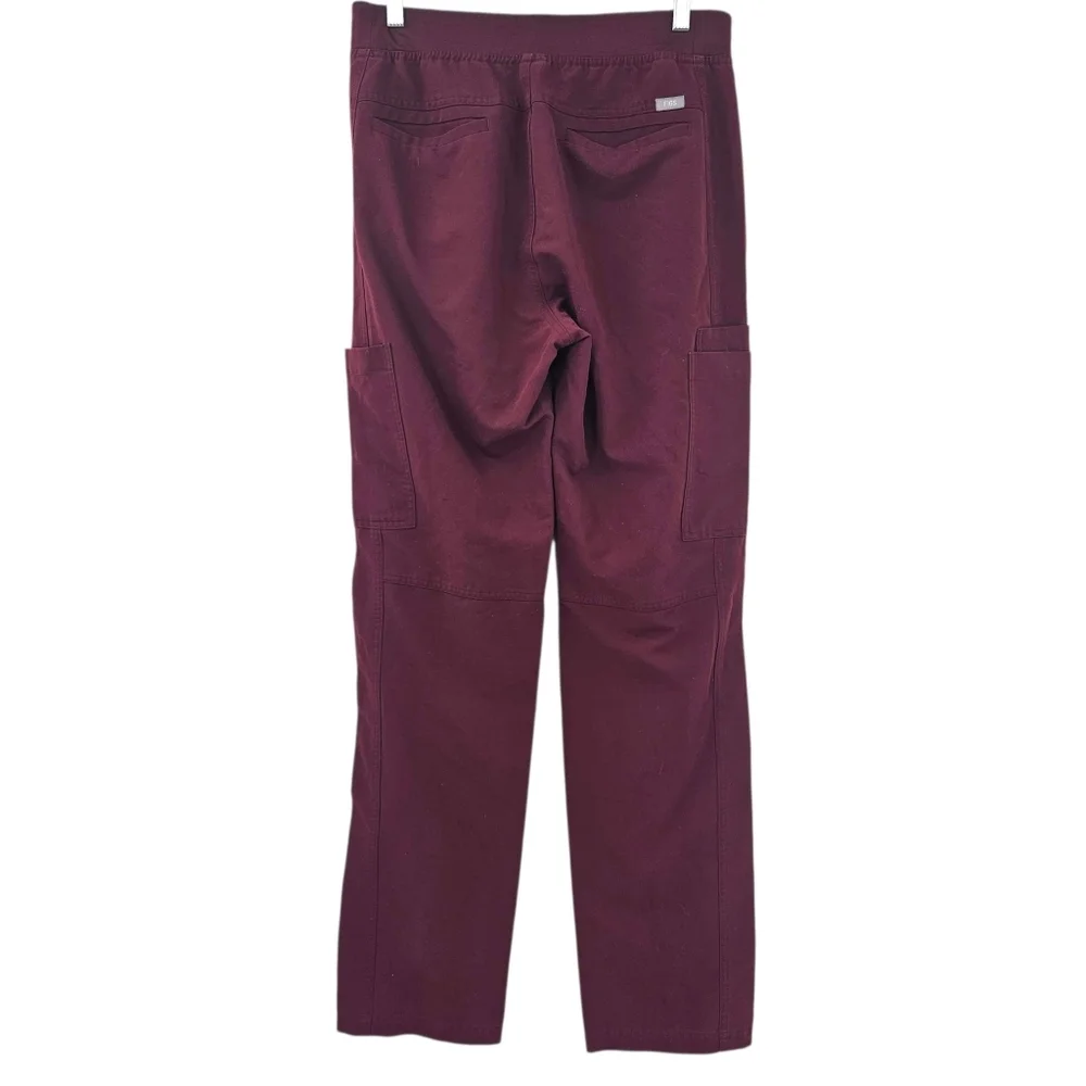 Figs Axim Cargo Scrub Pant Burgundy Men's Size M Tall Straight Leg Nurse Medical